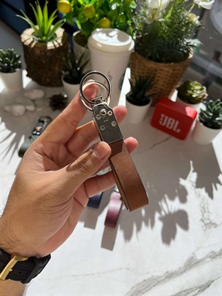 CRAZY BROWN GENUINE LEATHER KEY RING
