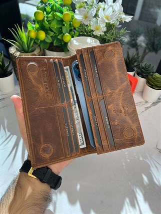 RAFAEL CRAZY BROWN GENUINE MAGNETED LEATHER WALLET