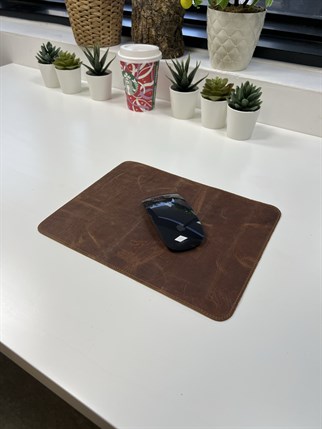 BROWN LEATHER MOUSEPAD